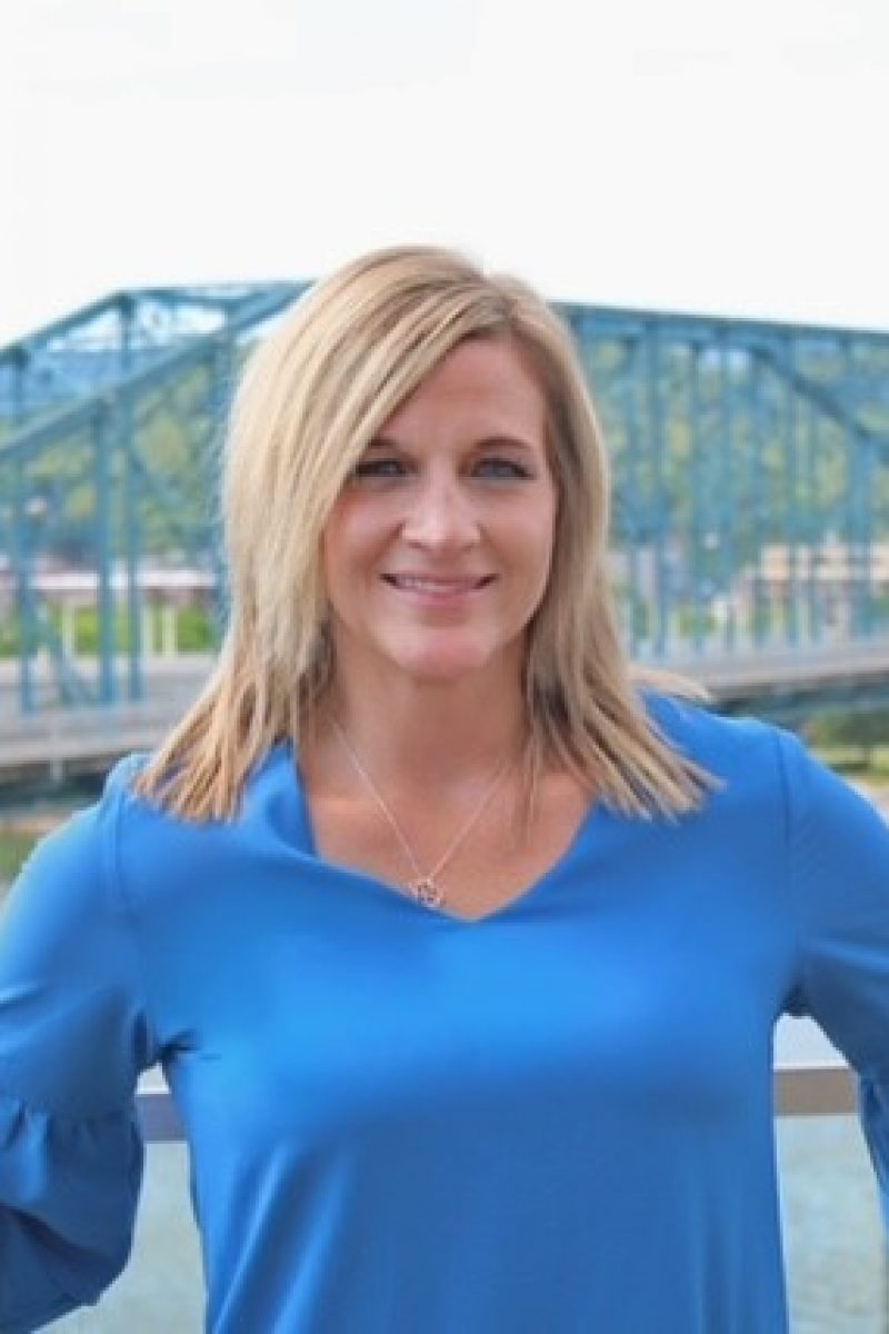 Christina Carpenter Headshot